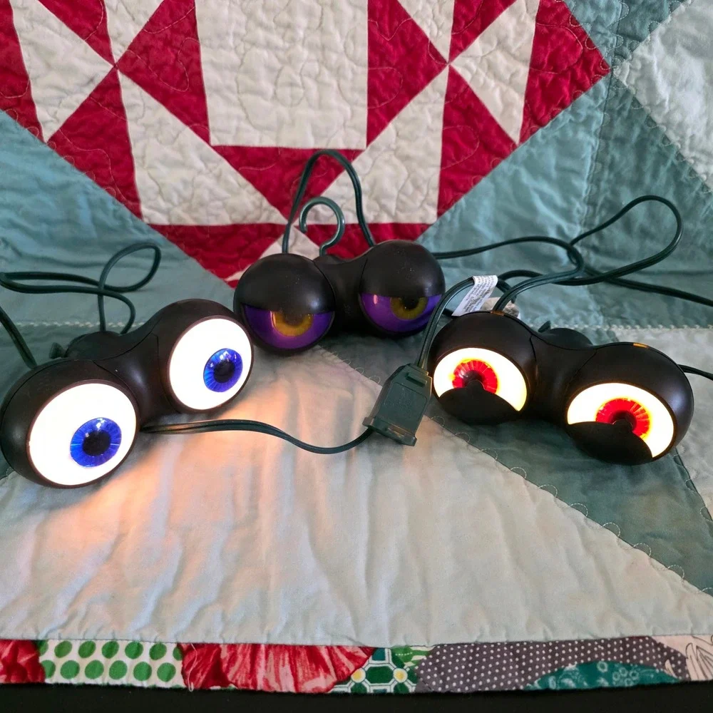 Five Win Enterprise Halloween Peeping Eyes String Lights 3 Count Strand